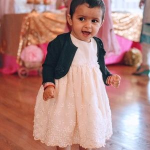 Meet your Posher, Hira